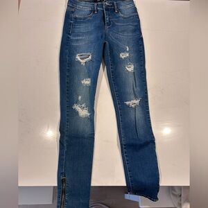Kendall & Kylie SZ 27 Jeans - FLATTERING